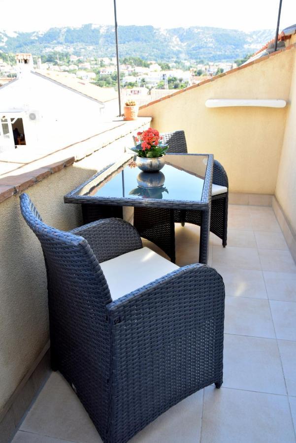 Old Town Rab Pjaceta Accommodation Rab Town Bagian luar foto